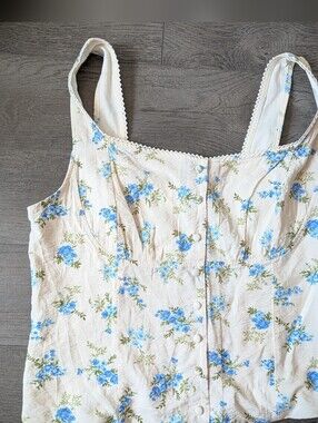 KIRIOUS Los Angeles crop Floral Top - Cream & Blue